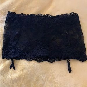 Floral Lace Garter With tongue